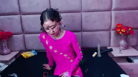 Anny online show from December 17, 7:15 pm