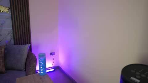 Ana online show from October 13, 11:32 am