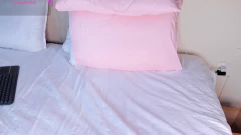 A N N Y E  online show from October 31, 1:45 pm