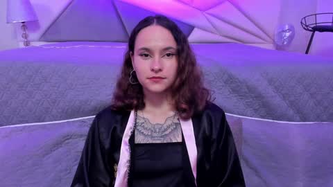 Snapshot of annythomsonn chatting on January 11, 10:40 pm AnnyT online show from January 11, 10:40 pm