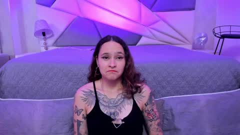 Snapshot of annythomsonn chatting on January 12, 11:47 pm AnnyT online show from January 12, 11:47 pm