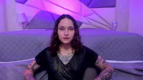 Snapshot of annythomsonn chatting on January 17, 1:57 am AnnyT online show from January 17, 1:57 am