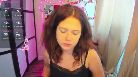 Snapshot of anora_millerr chatting on November 14, 8:13 am Anora online show from November 14, 8:13 am