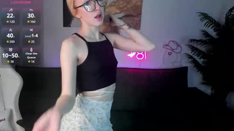 Anora online show from November 27, 7:32 am