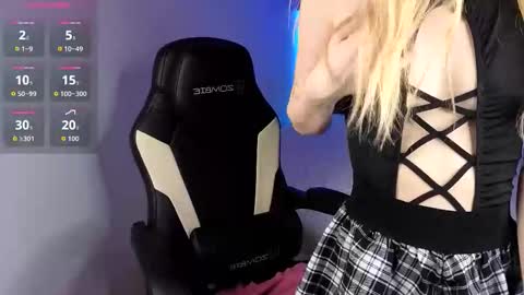 Anora online show from November 29, 10:40 am