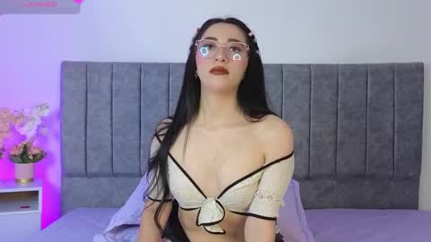 Snapshot of antonella01_cf chatting on September 22, 9:17 pm antonella online show from September 22, 9:17 pm