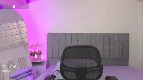 Snapshot of antonella01_cf chatting on September 26, 9:19 pm antonella online show from September 26, 9:19 pm