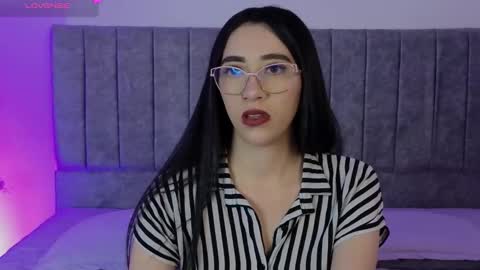 Snapshot of antonella01_cf chatting on November 3, 8:10 pm antonella online show from November 3, 8:10 pm