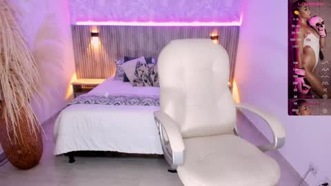  Antonella Grayy  online show from February 3, 10:58 am