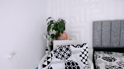 antonella online show from March 8, 4:23 am