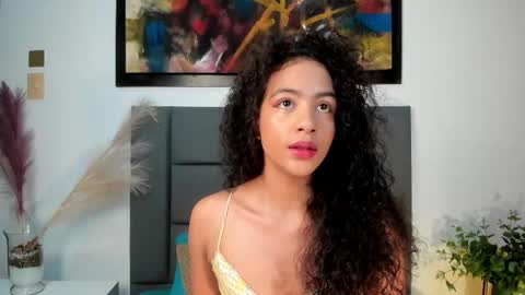 AntonellaHall  online show from October 20, 11:54 am