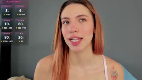 Snapshot of antonellarossii_ chatting on September 17, 1:57 pm Antonella online show from September 17, 1:57 pm