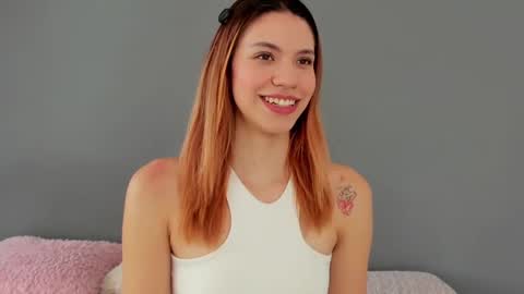 Snapshot of antonellarossii_ chatting on September 27, 2:33 pm Antonella online show from September 27, 2:33 pm