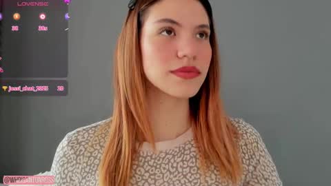 Snapshot of antonellarossii_ chatting on October 17, 2:08 pm Antonella online show from October 17, 2:08 pm