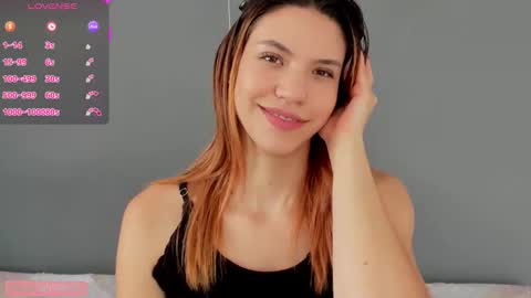 Snapshot of antonellarossii_ chatting on October 18, 2:18 pm Antonella online show from October 18, 2:18 pm