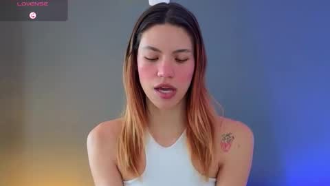 Snapshot of antonellarossii_ chatting on December 4, 2:15 pm Antonella online show from December 4, 2:15 pm