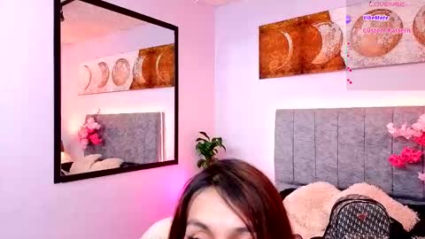 Snapshot of antonellastar24_ chatting on October 6, 8:17 pm Antonella online show from October 6, 8:17 pm