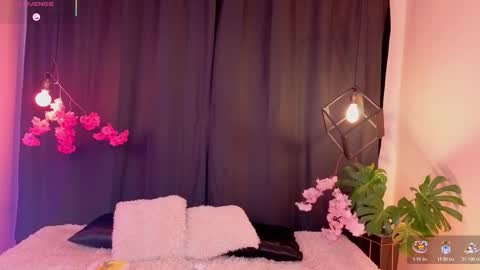 Snapshot of antonellastar24_ chatting on October 19, 3:40 am Antonella online show from October 19, 3:40 am