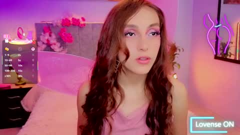 Snapshot of antonellastar24_ chatting on October 31, 8:43 pm Antonella online show from October 31, 8:43 pm