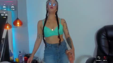 A N T O N E L L E  online show from January 21, 11:24 am