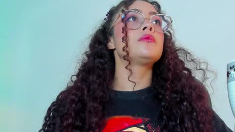 A N T O N E L L E  online show from February 4, 3:15 pm