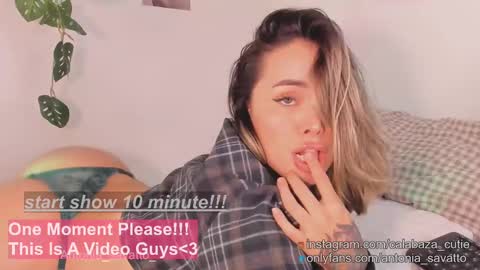 Snapshot of antonia_savatto_ chatting on February 17, 6:37 pm o ANTO online show from February 17, 6:37 pm