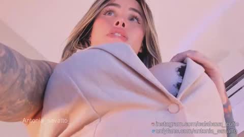 Snapshot of antonia_savatto_ chatting on March 11, 8:31 pm o ANTO online show from March 11, 8:31 pm