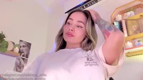 Snapshot of antonia_savatto_ chatting on September 29, 9:41 pm o ANTO online show from September 29, 9:41 pm