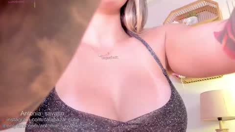 Snapshot of antonia_savatto_ chatting on October 28, 7:27 pm o ANTO online show from October 28, 7:27 pm