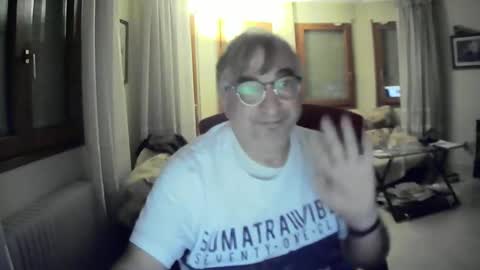 Snapshot of antonio2605 chatting on December 3, 7:00 pm Antonio online show from December 3, 7:00 pm