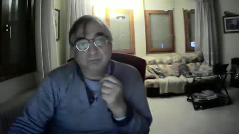 Snapshot of antonio2605 chatting on December 25, 9:54 pm Antonio online show from December 25, 9:54 pm