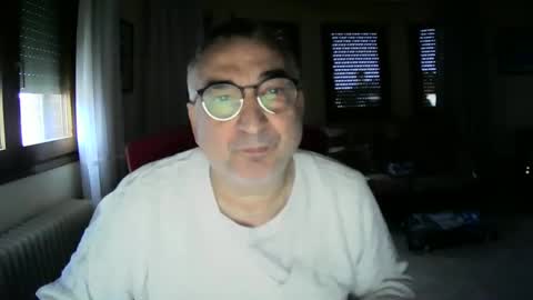 Snapshot of antonio2605 chatting on January 3, 3:33 pm Antonio online show from January 3, 3:33 pm