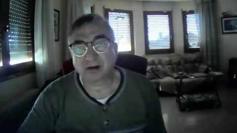 Snapshot of antonio2605 chatting on January 19, 11:01 am Antonio online show from January 19, 11:01 am