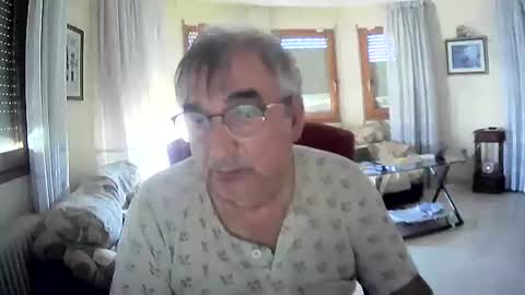 Snapshot of antonio2605 chatting on September 18, 12:18 pm Antonio online show from September 18, 12:18 pm