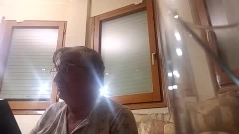 Snapshot of antonio2605 chatting on October 2, 10:17 pm Antonio online show from October 2, 10:17 pm