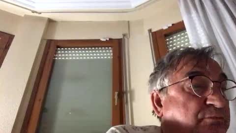 Snapshot of antonio2605 chatting on October 5, 3:54 pm Antonio online show from October 5, 3:54 pm