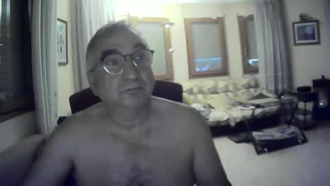 Snapshot of antonio2605 chatting on November 19, 6:30 pm Antonio online show from November 19, 6:30 pm