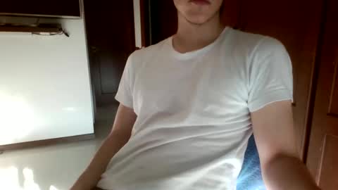 Snapshot of antonio_ricci chatting on January 23, 10:11 pm antonio_ricci online show from January 23, 10:11 pm