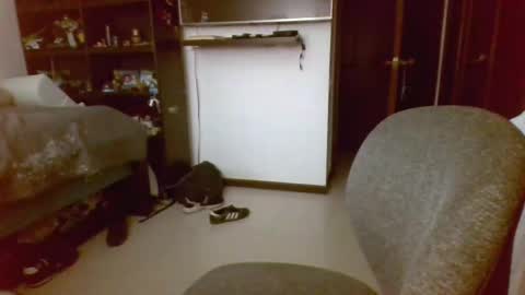 Snapshot of antonio_ricci chatting on February 3, 6:13 am antonio_ricci online show from February 3, 6:13 am