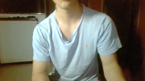 Snapshot of antonio_ricci chatting on February 9, 4:04 am antonio_ricci online show from February 9, 4:04 am