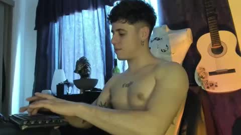 antonnello_ online show from September 22, 6:43 pm