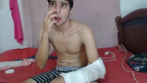 Snapshot of antony_2024 chatting on January 6, 8:07 pm karol y antony online show from January 6, 8:07 pm