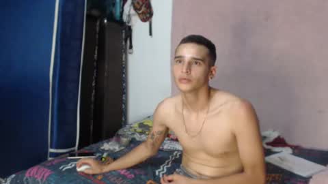 Snapshot of antony_2024 chatting on January 17, 11:29 pm karol y antony online show from January 17, 11:29 pm