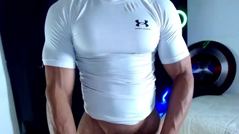 Instagram miguelangel1802  online show from September 29, 5:56 am