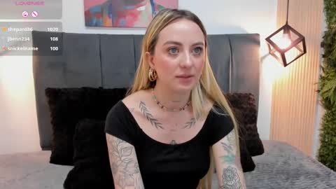 Antonia online show from September 15, 6:30 pm