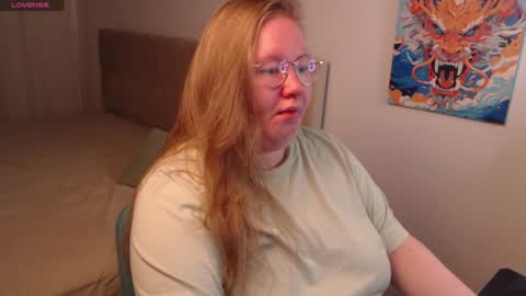 Anya Muna online show from January 7, 7:28 pm