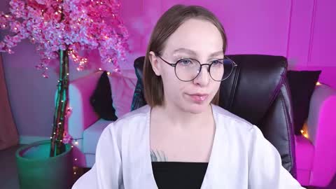 APHEX QUEEN online show from January 13, 1:06 pm