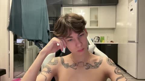 aplant_ online show from November 3, 12:35 am