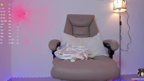 Snapshot of apoteosis_ chatting on November 21, 12:15 pm Apo online show from November 21, 12:15 pm