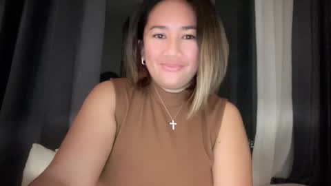 Anika online show from November 15, 6:04 pm